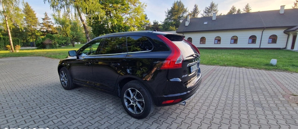 Volvo XC 60 cena 66000 przebieg: 254155, rok produkcji 2015 z Warszawa małe 529
